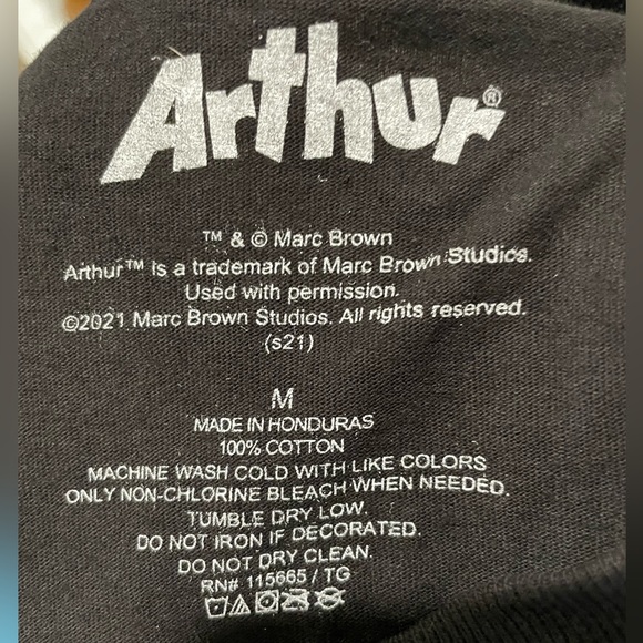 NWOT - PBS Kids Arthur Tee - M - Picture 5 of 5